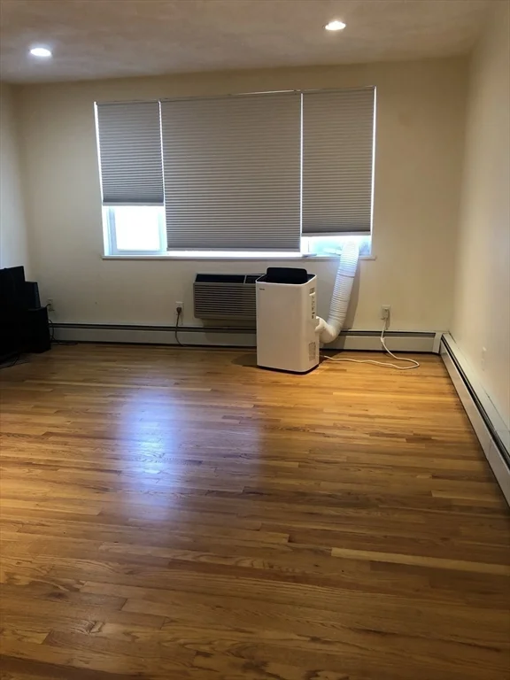 1105 Lexington St, Waltham