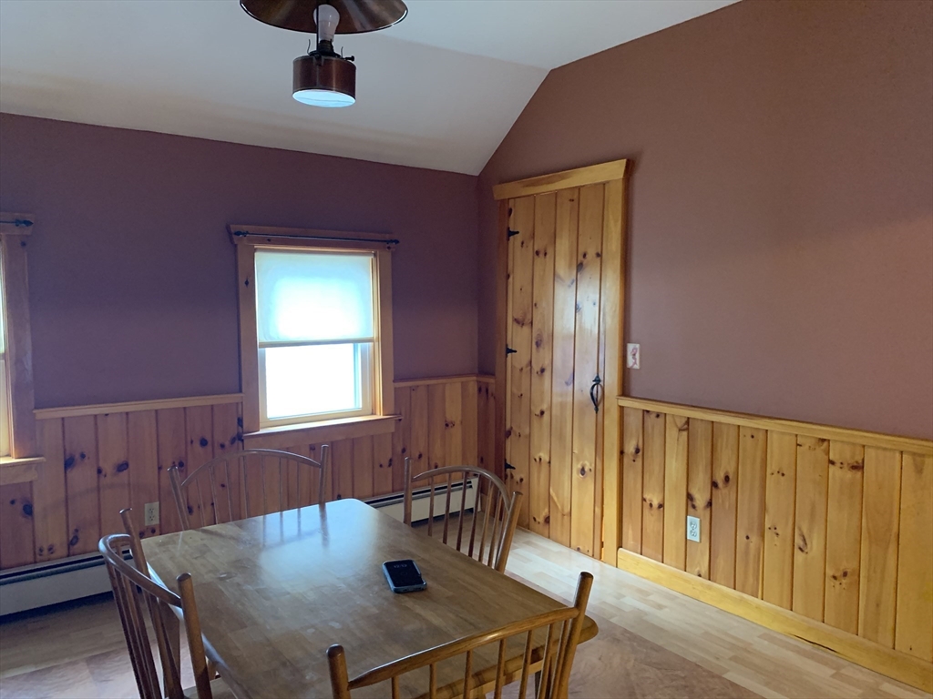 346 Fountain St,, Fall River