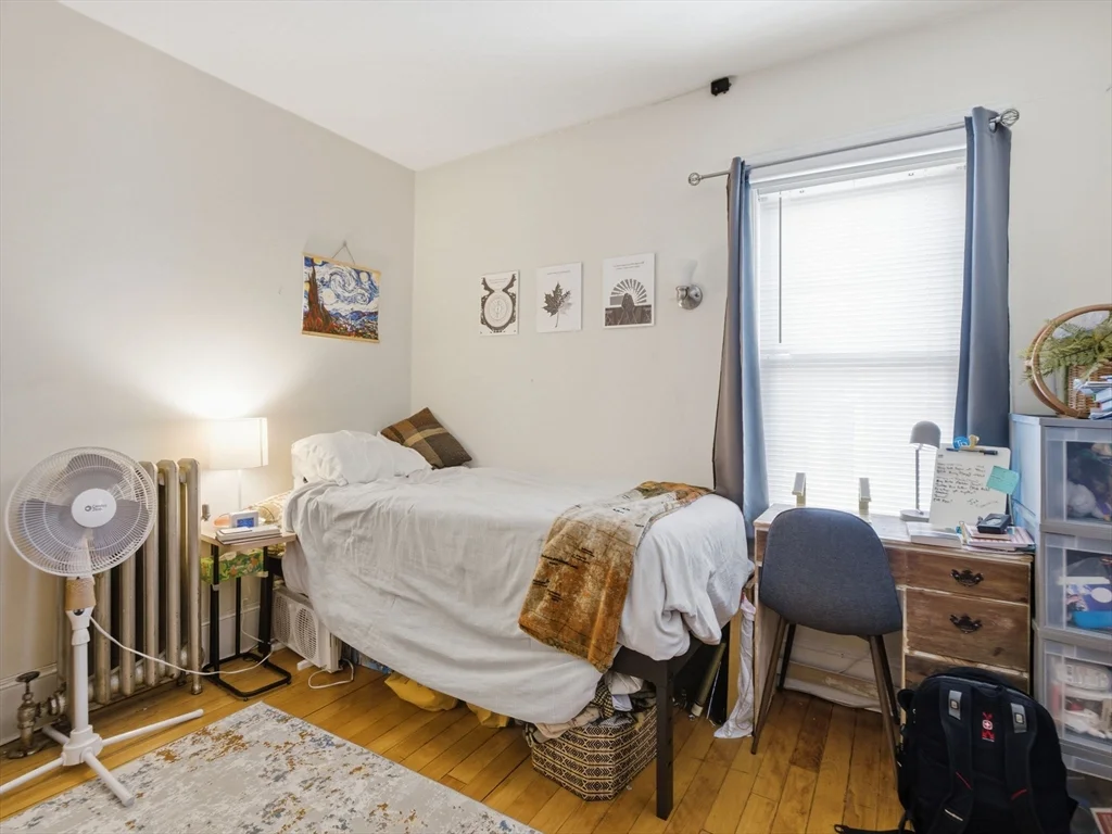 28 Sunset Rd, West Somerville