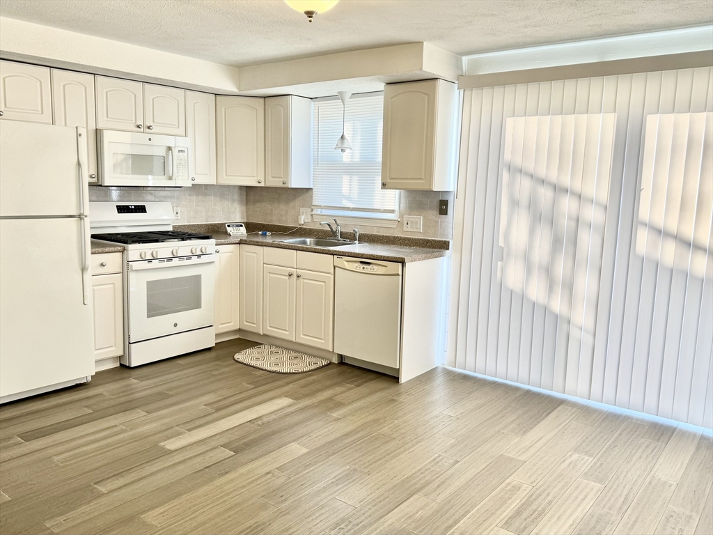 88 Eustis St, Revere