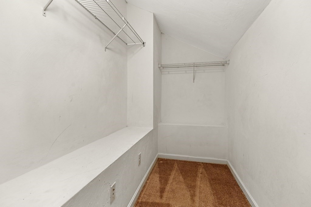 39 John Hancock Dr, Ashland