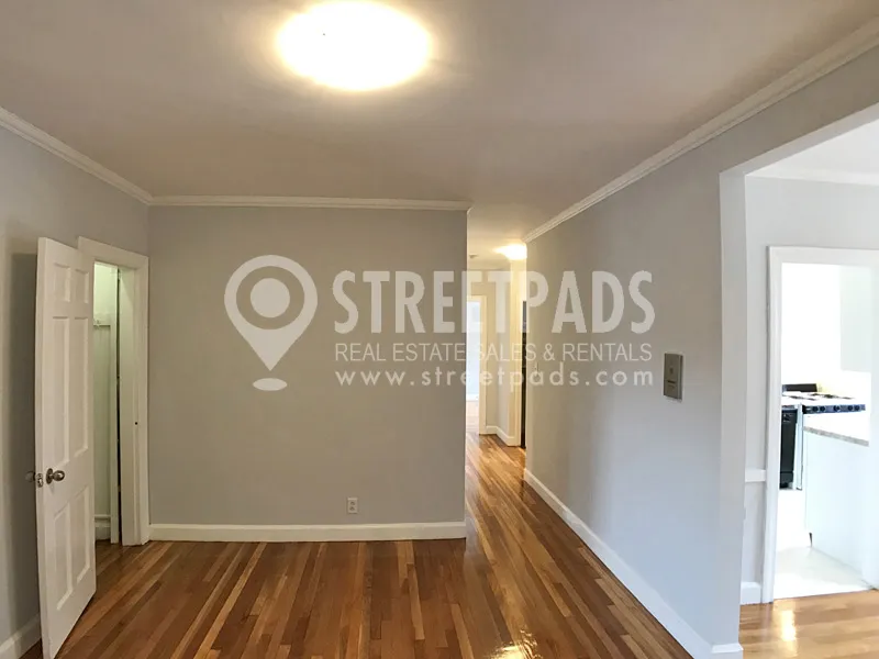 1151 Beacon St, Longwood