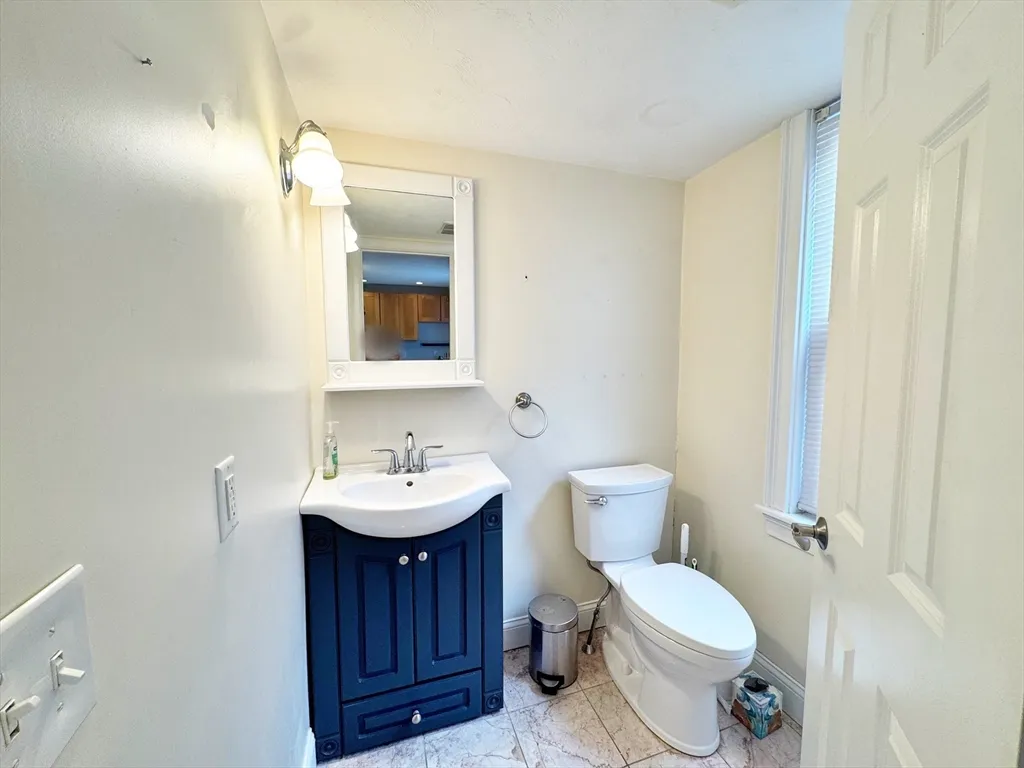 364 Sumner St, East Boston