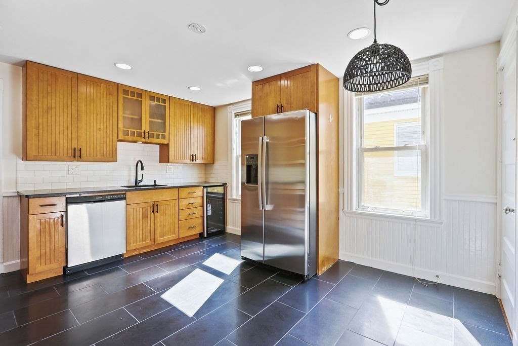 30 Tuttle St, Dorchester