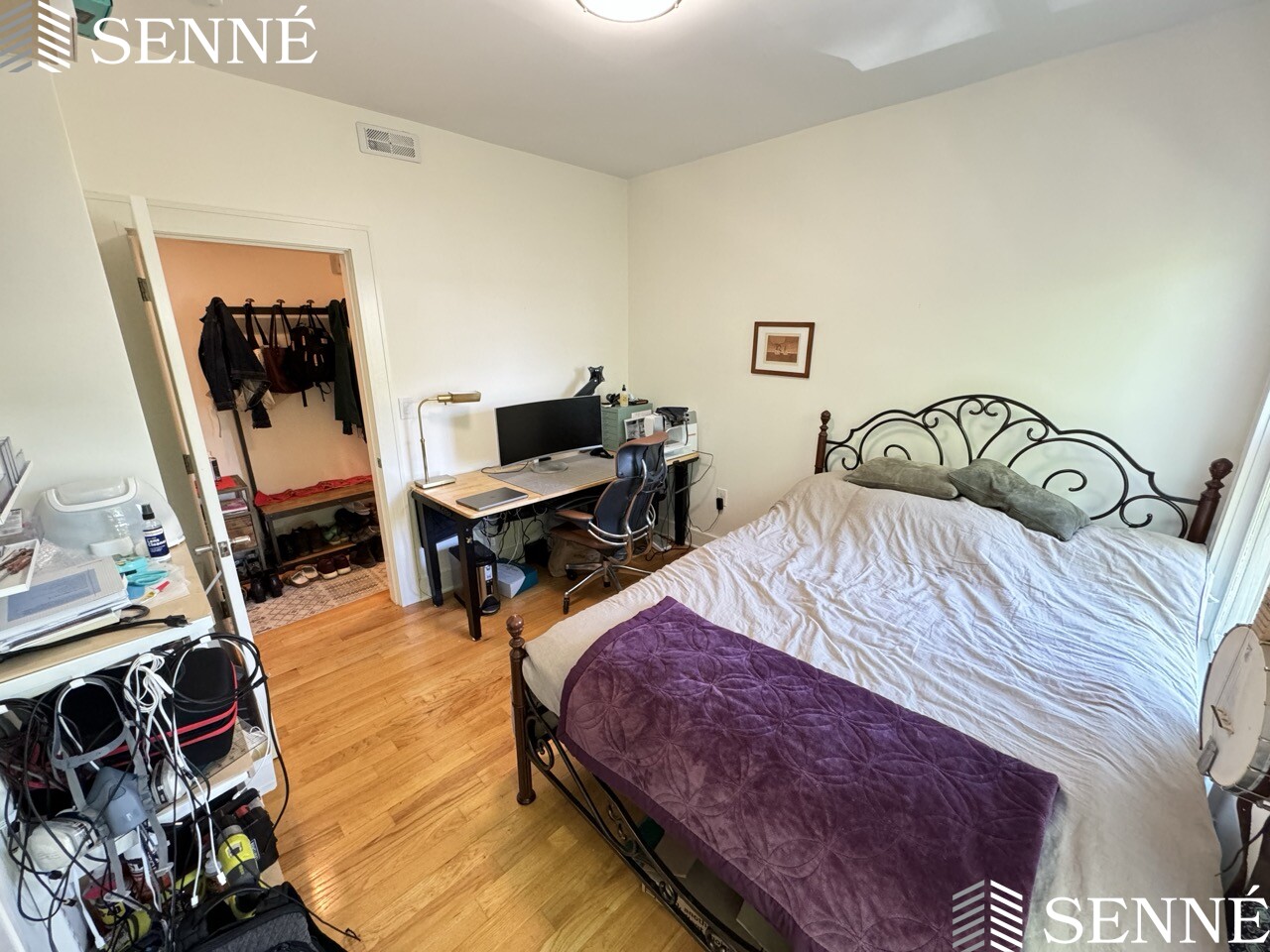 18 Whitney Ave, Cambridgeport