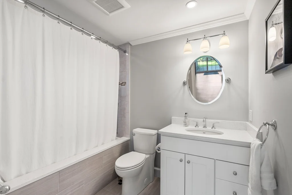 28 Park Ave, Medford