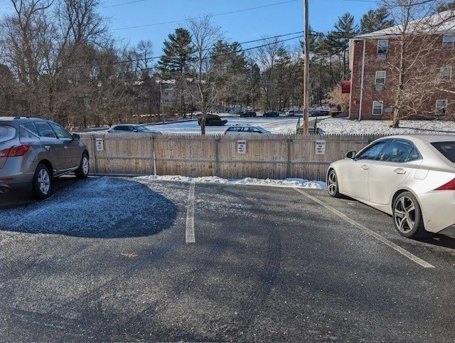 160 Tyngsboro Rd, Chelmsford