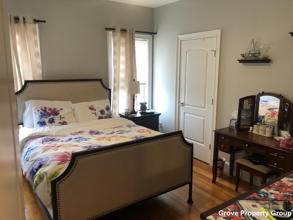 4 Sumner St, Dorchester