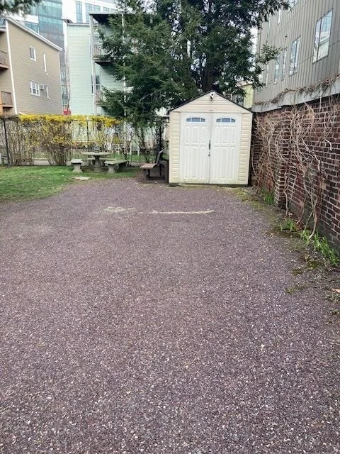 90 Prospect St, Ward Two