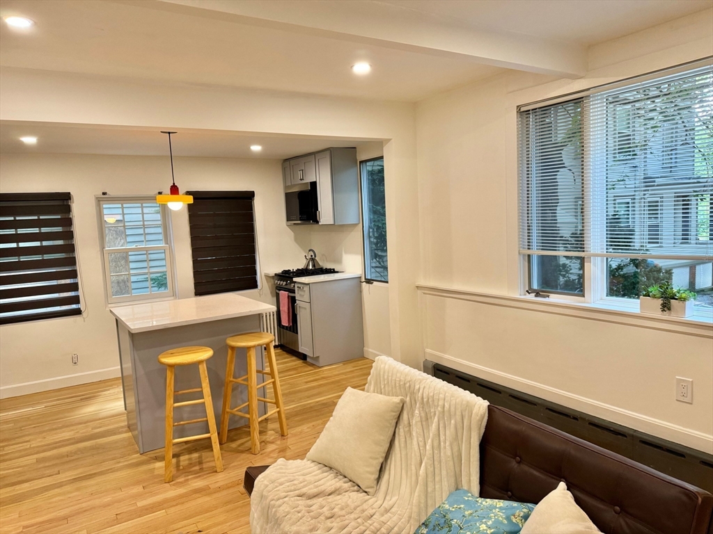 1001 Memorial Dr, Riverside