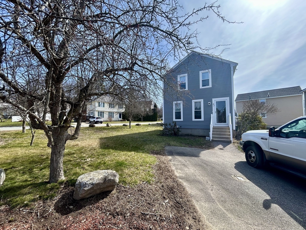 47 Wyman Rd, Collinsville