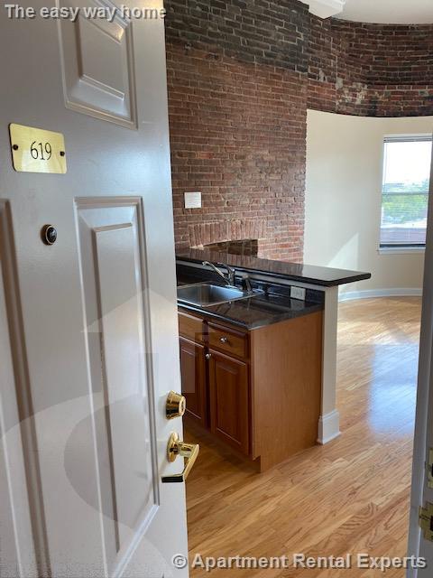 888 Massachusetts Ave, Central Square