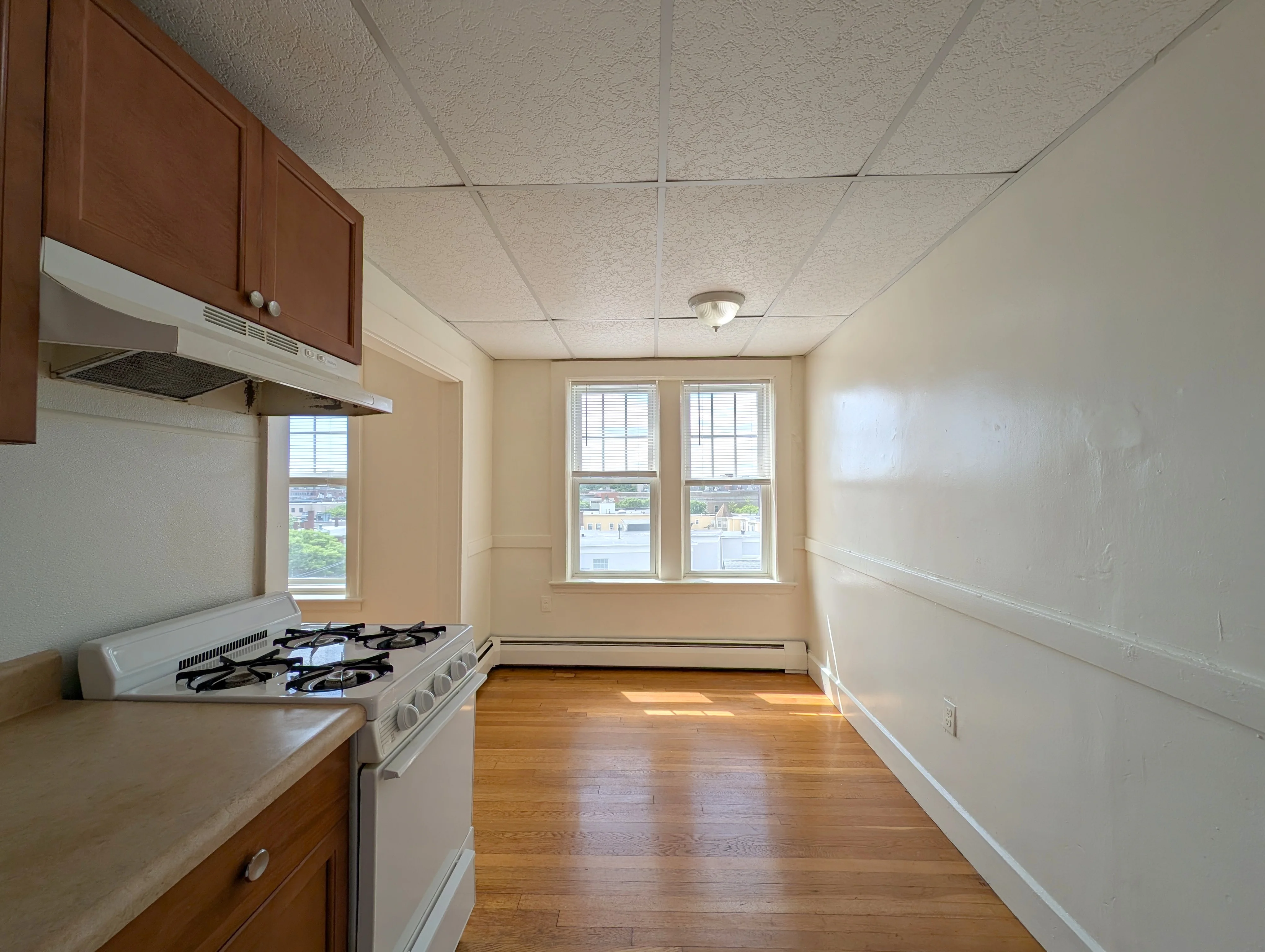 36 College Ave, Tufts