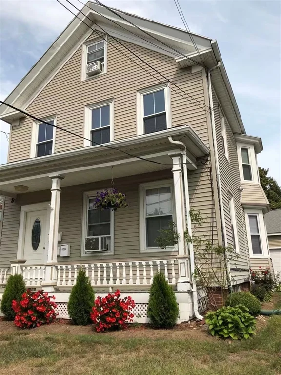 72 Boston Ave, Medford