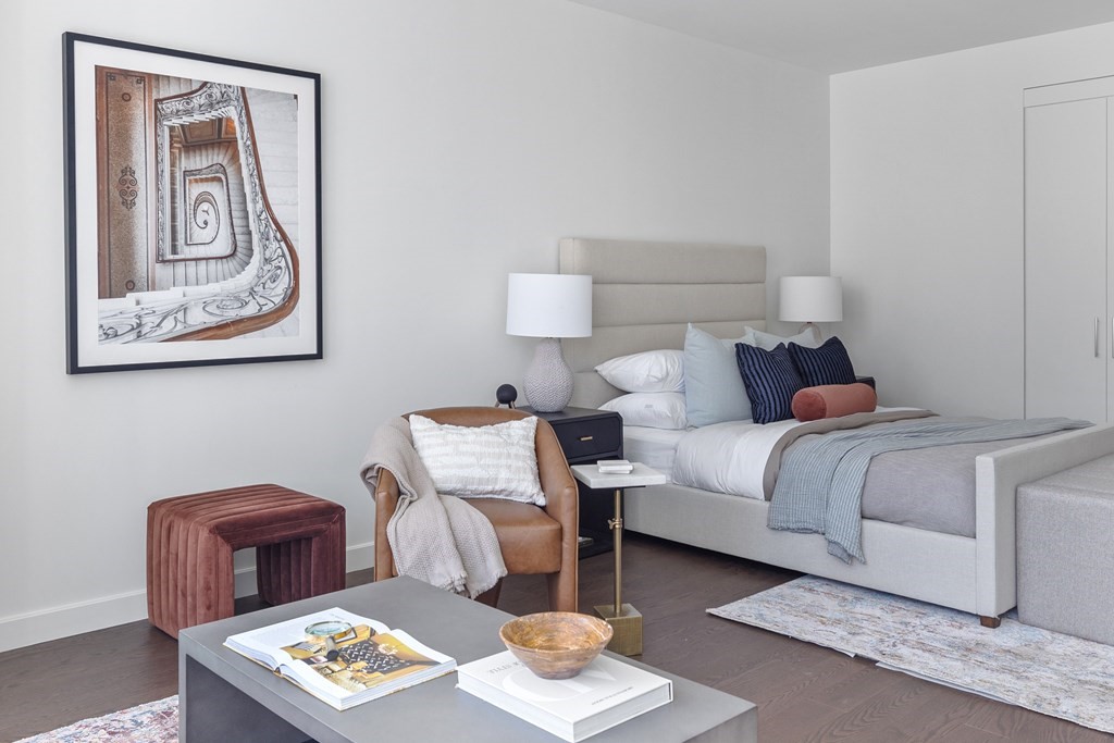 430 Stuart St, Back Bay