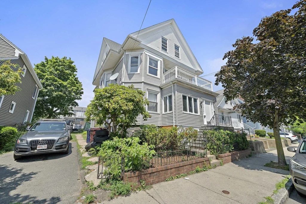 14 Stuart St, Everett