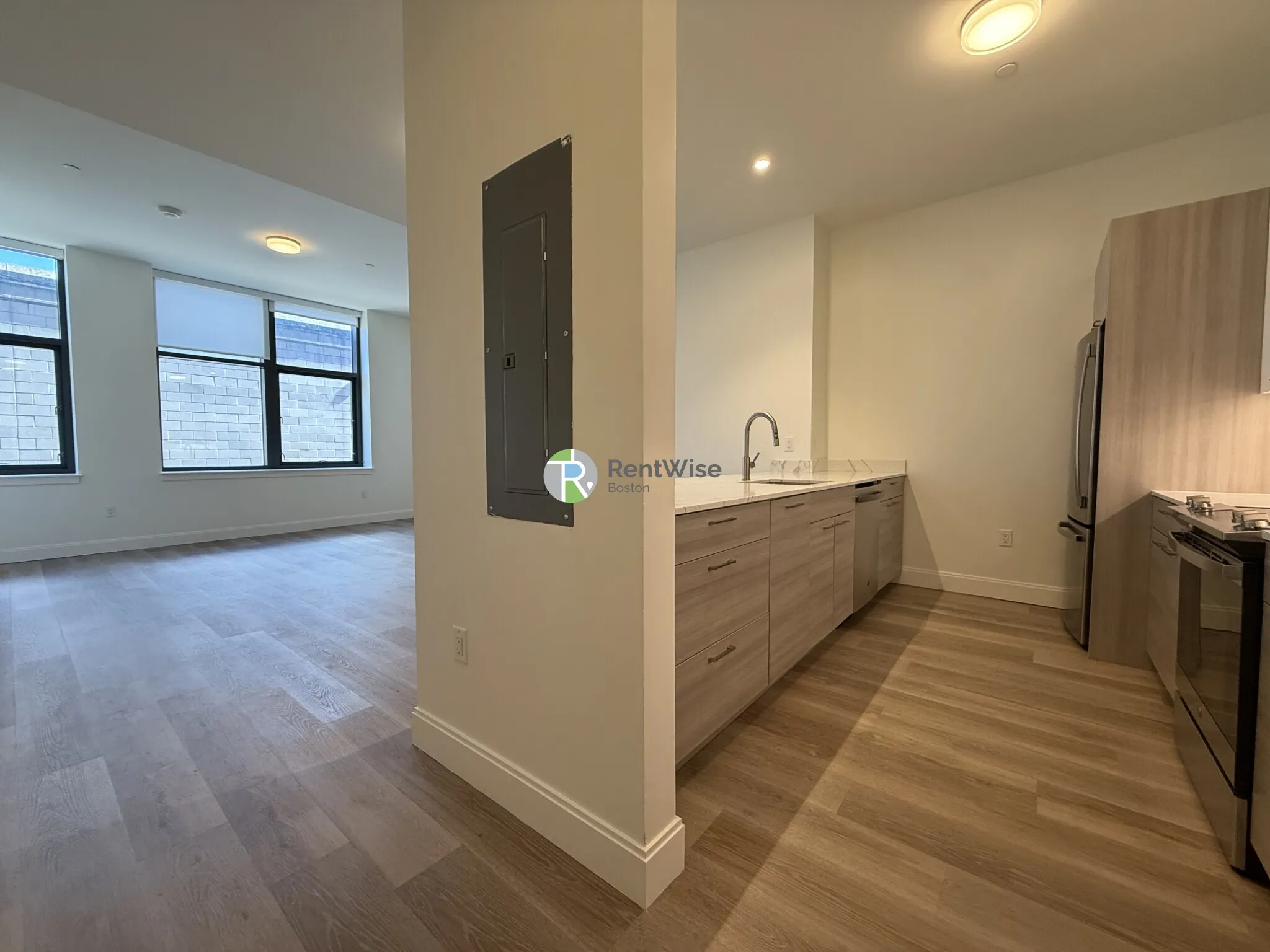 1079 Commonwealth Ave, Allston