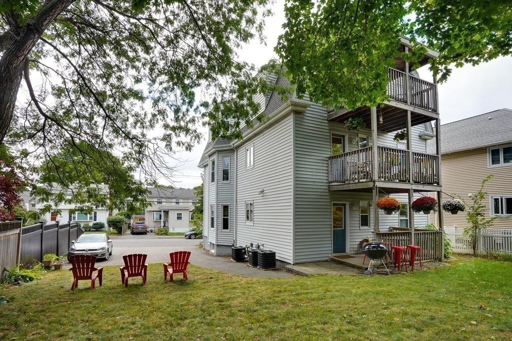 64 Creeley Rd, Belmont