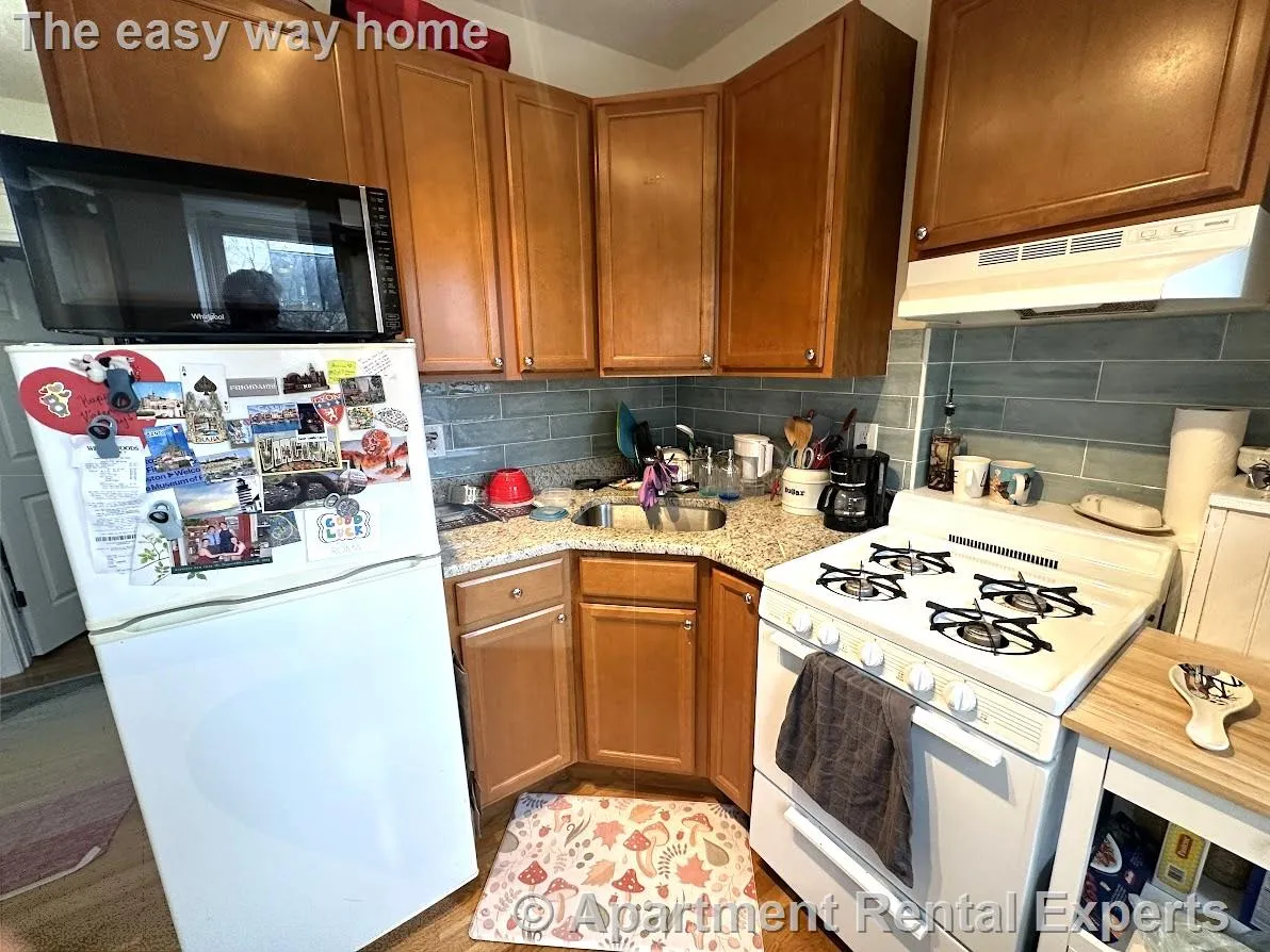 1056 Cambridge St, East Cambridge