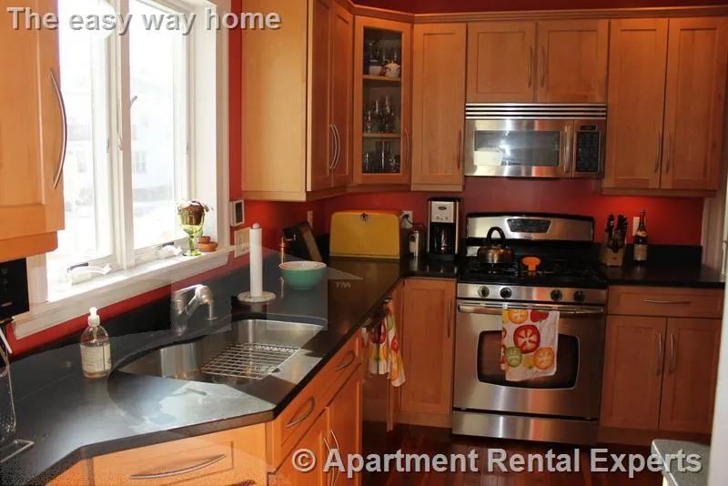 25 Leonard St, Davis Square