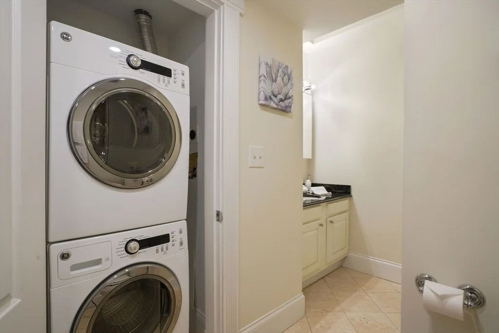 298 Marlborough, Back Bay