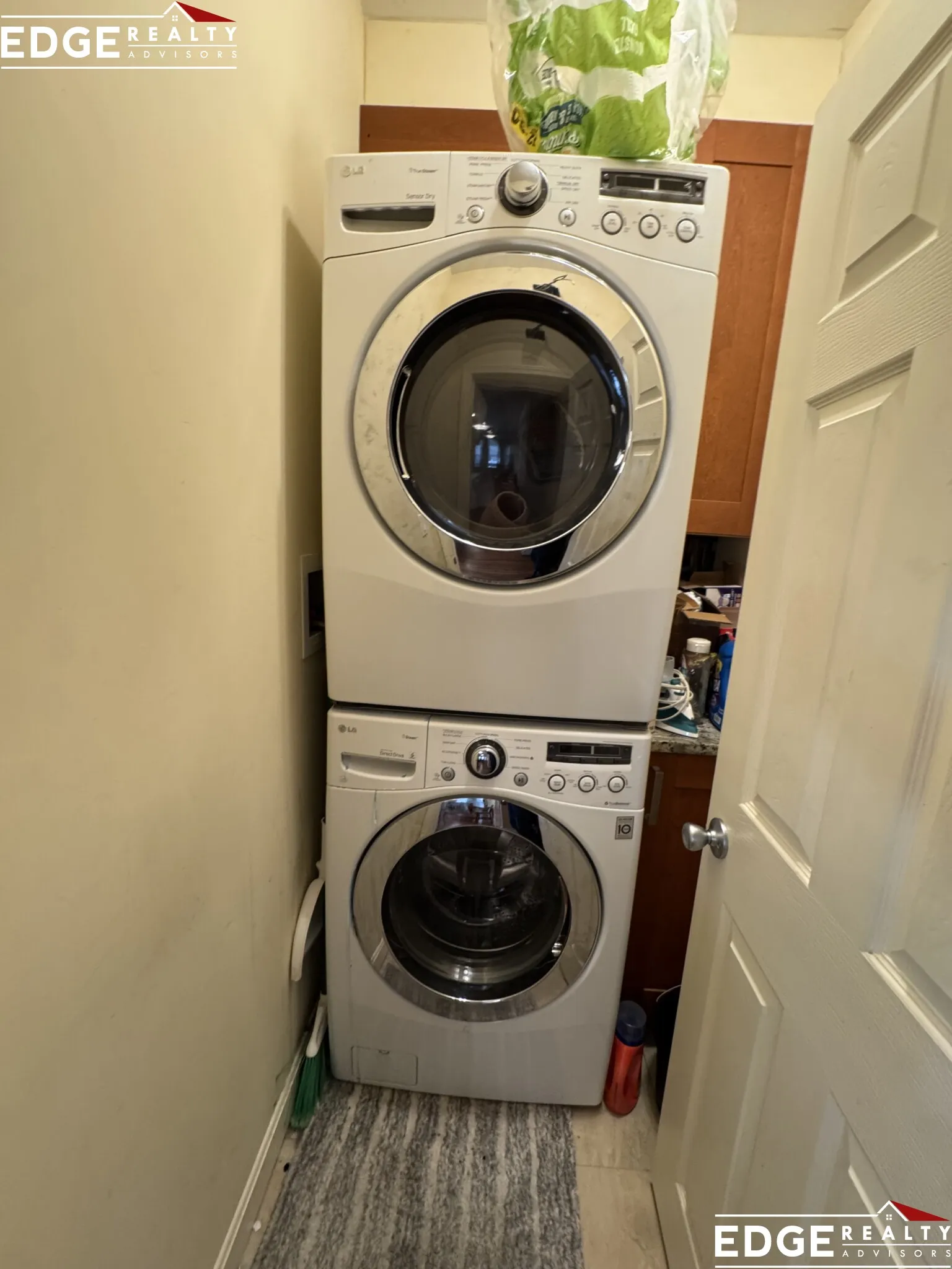 136 Summer St, Watertown