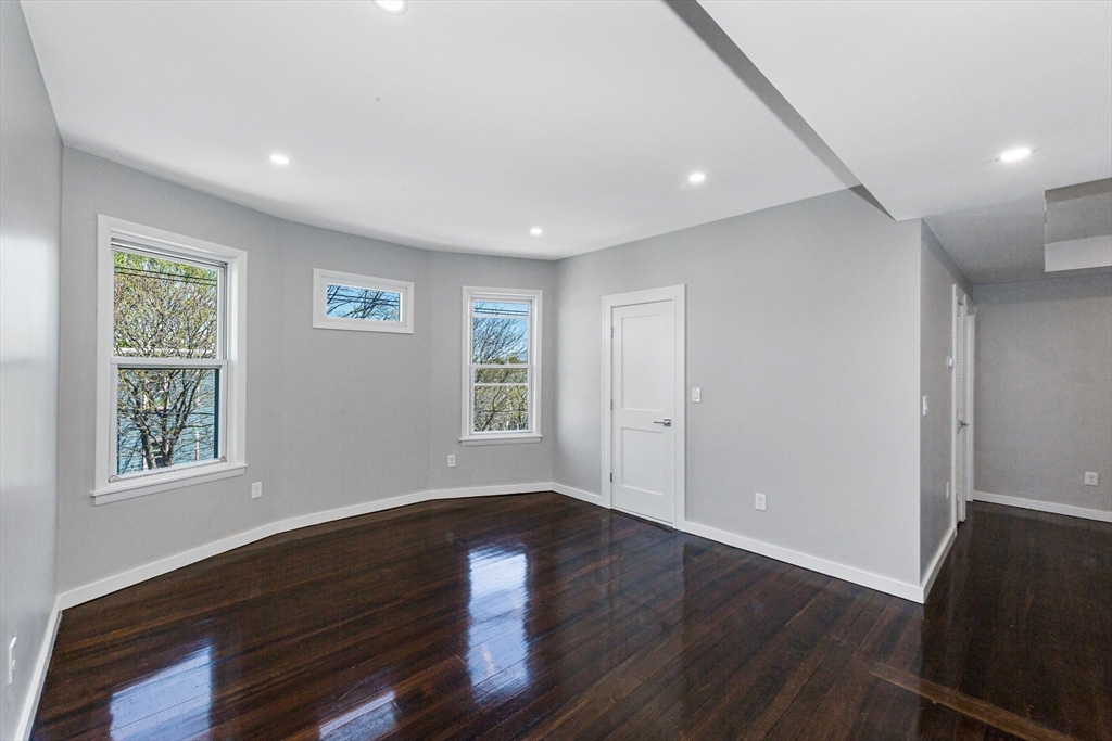 19 Chase St, Dorchester