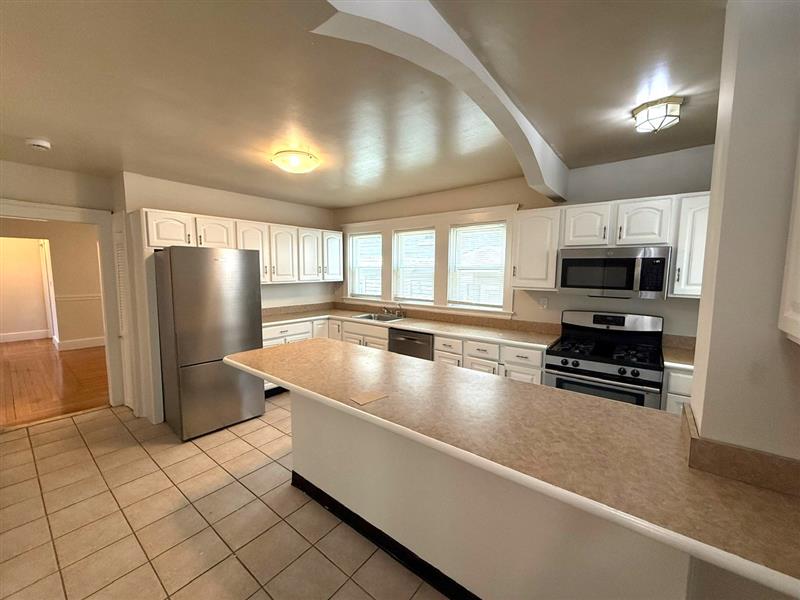 441 Broadway, Winter Hill