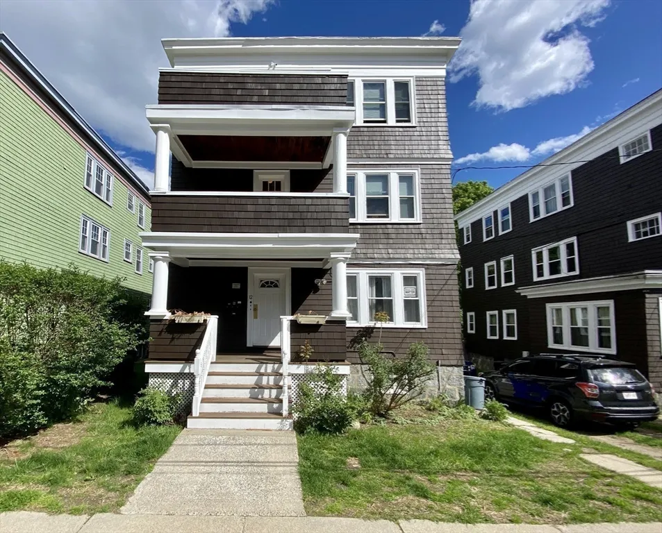 12 Saint Peter St, Jamaica Plain