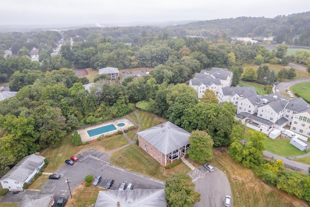 5 Walker Rd, North Andover