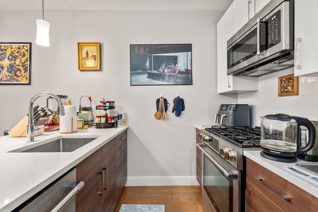 425 Lagrange St, West Roxbury