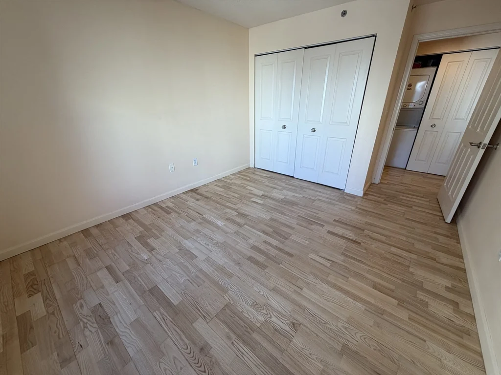 8 Museum Way, East Cambridge