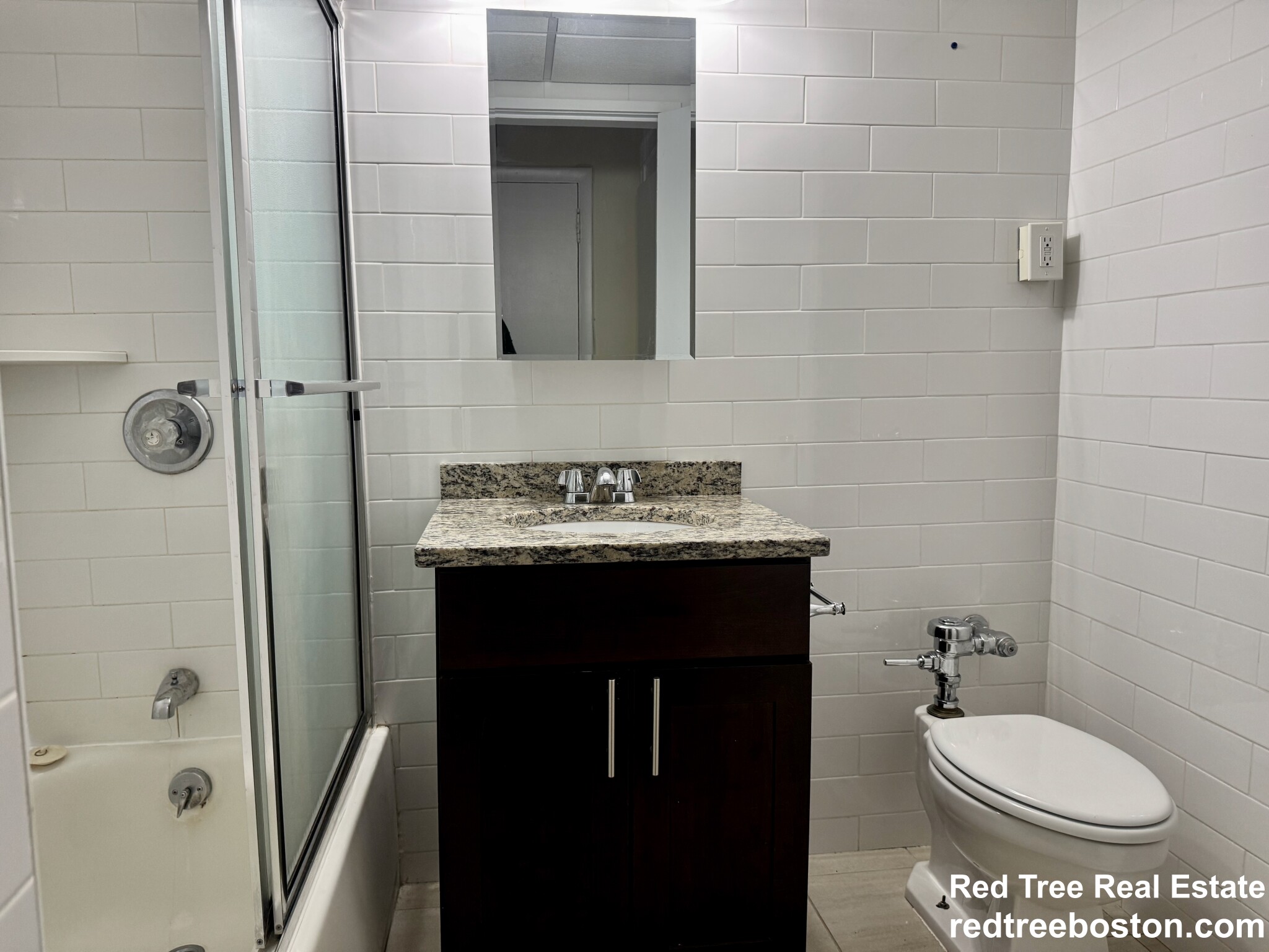 62 Boylston St, Midtown