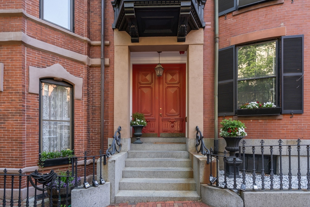 30 Hancock St, Beacon Hill