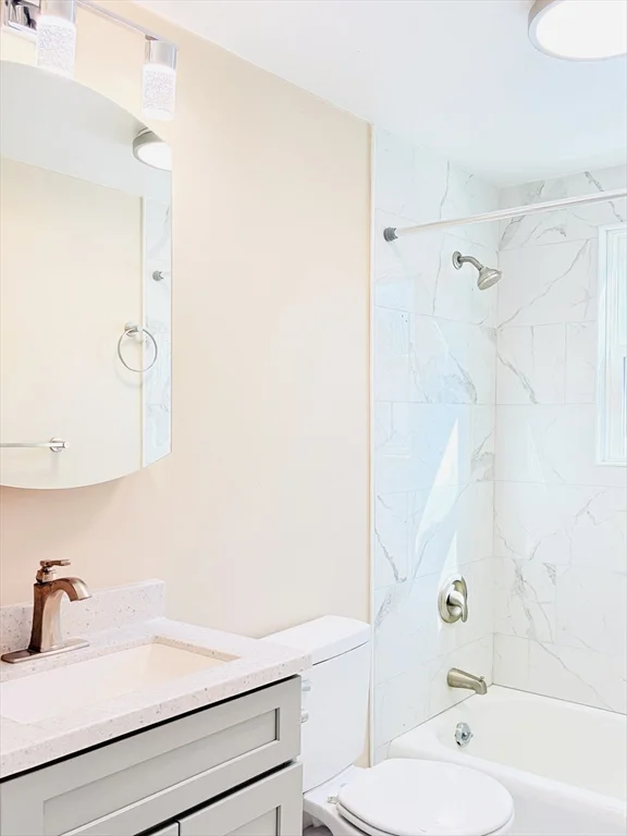 53 Gale Rd, Weymouth