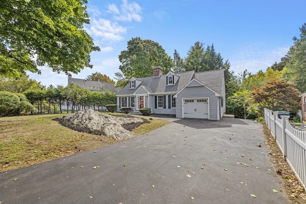 108 Radcliffe Rd, Belmont