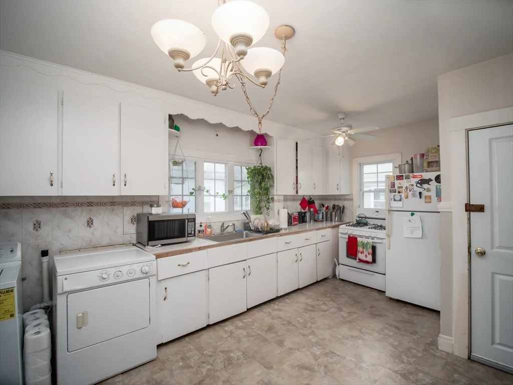60 Powder House Blvd, Tufts