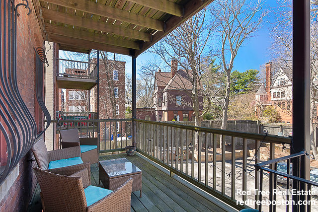 1038 Beacon St, Brookline