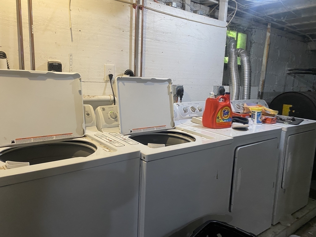 519 Belmont St, Belmont