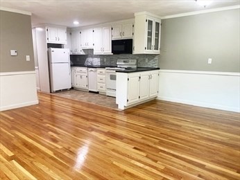 222 School St, Walpole