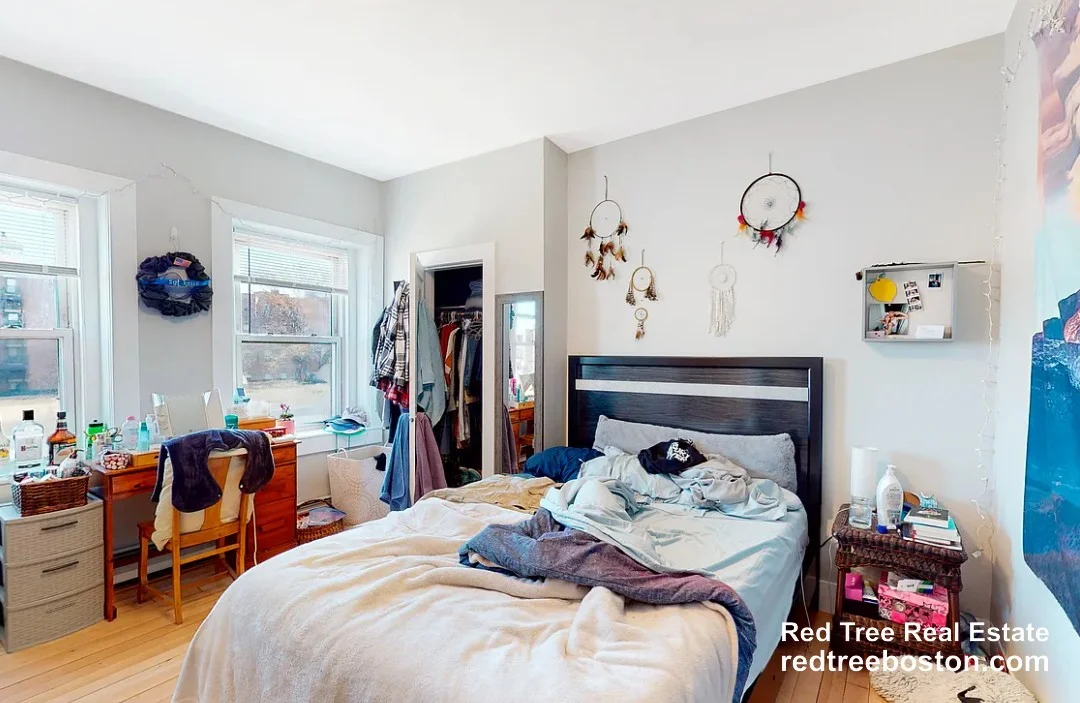 1284 Commonwealth Ave, Allston