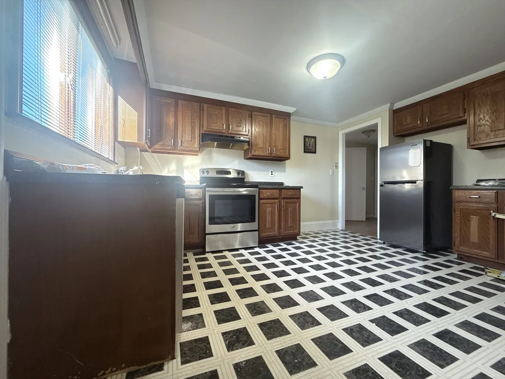 48 Tappen St, West Everett