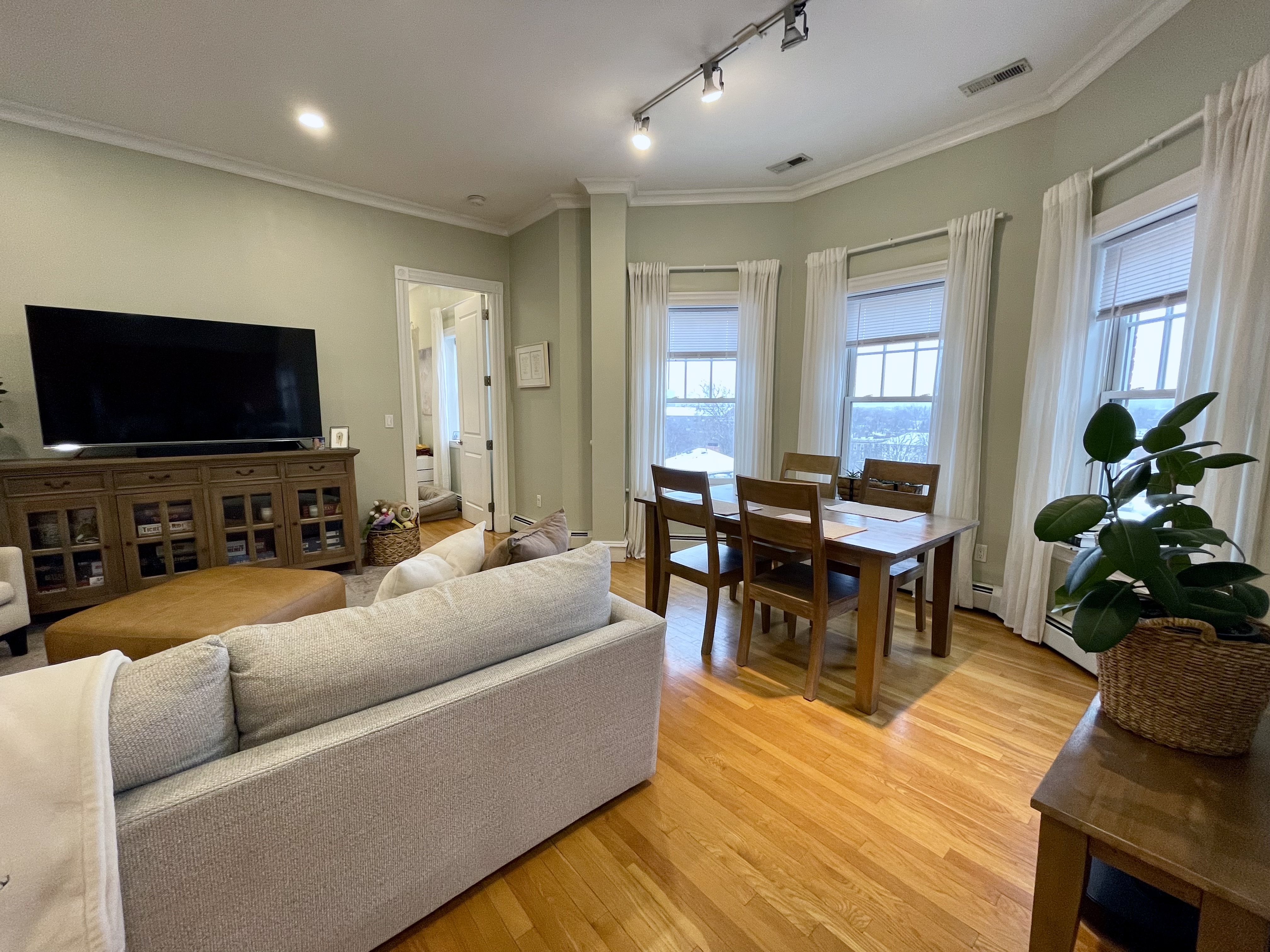 55 Magazine St, Cambridgeport