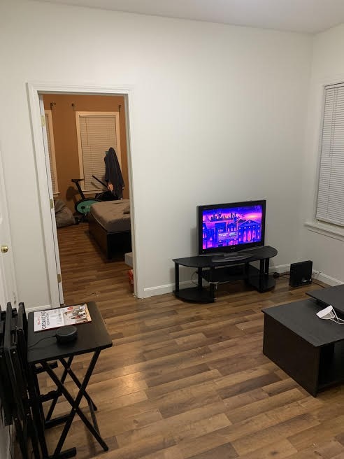 16 Leeds St, South Boston