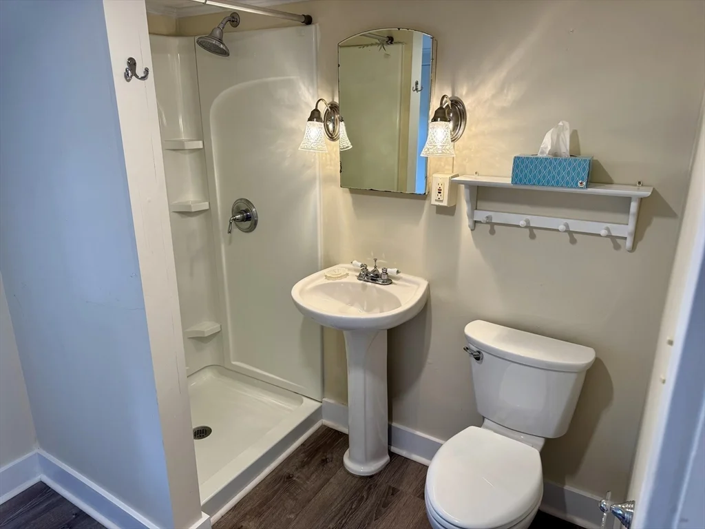 198 Main St, Sandwich (village)