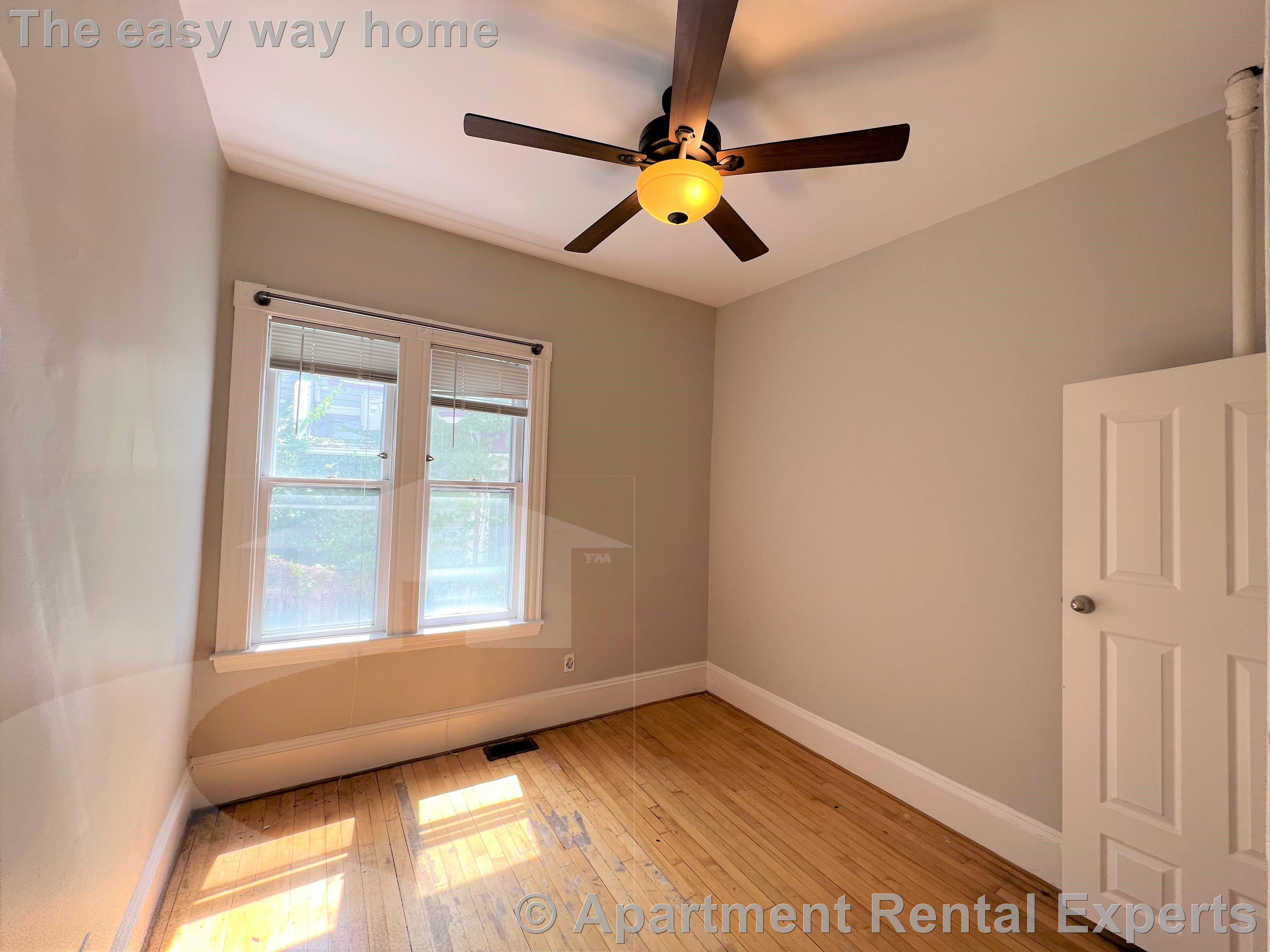 12 Pleasant St, Central Square