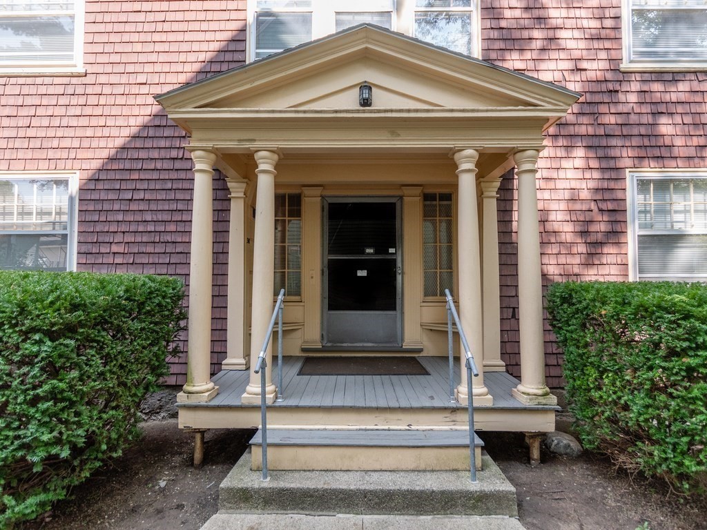 30 Stetson St, North Brookline