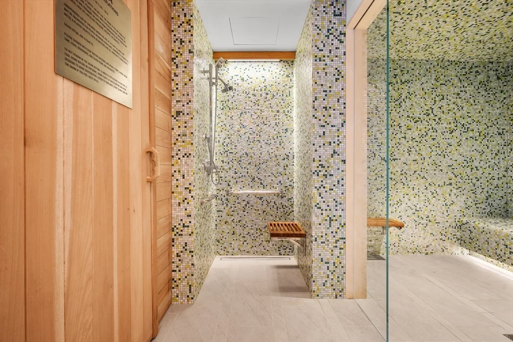 150 Seaport Blvd, Seaport District