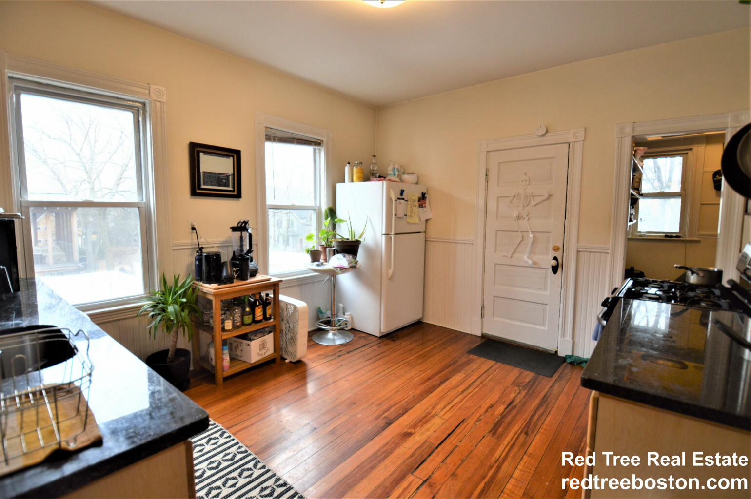 67 Washburn Ave, North Cambridge