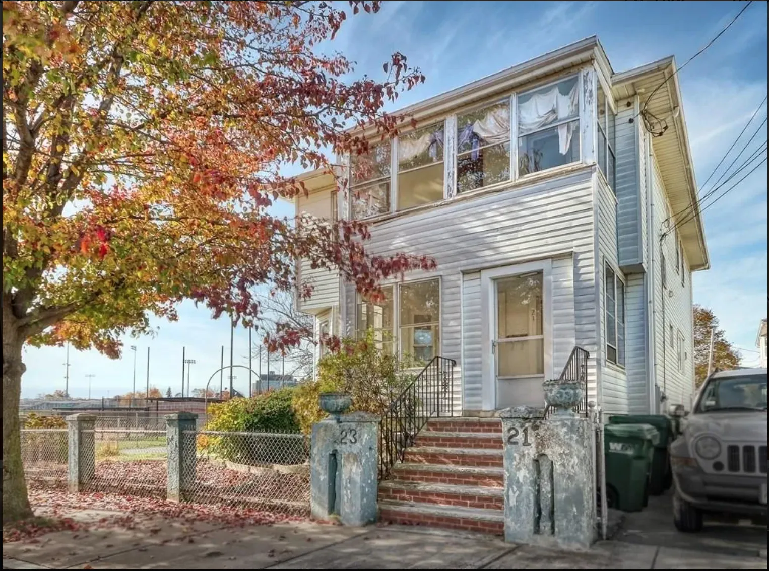 21 Renfrew St, Tufts University